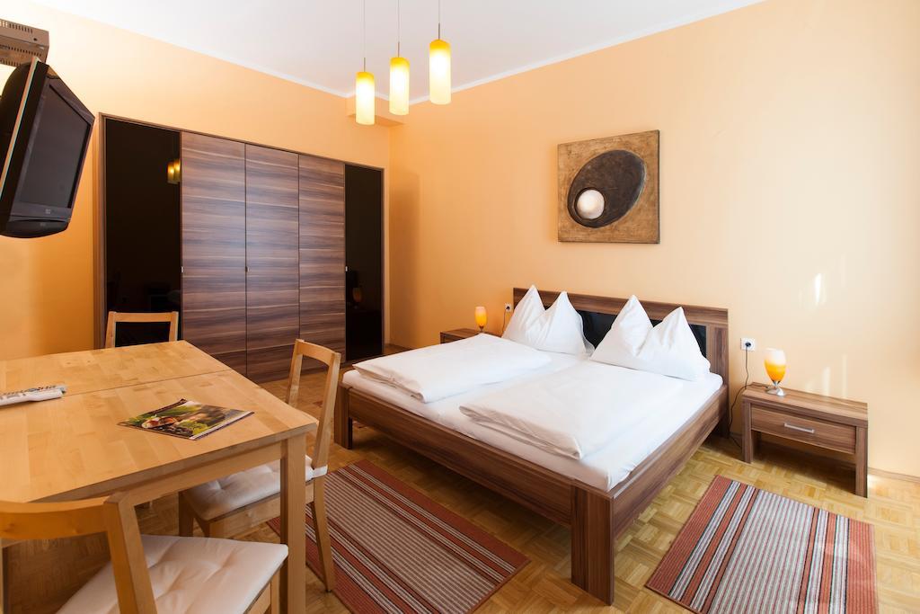 Feldkirchnerhof Ξενοδοχείο Feldkirchen bei Graz Δωμάτιο φωτογραφία